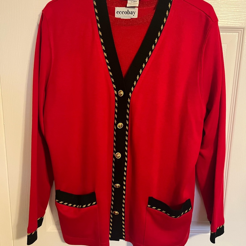 Ecco Red Sweater with Matching  Short Sleeve Shell, with Black Accents - Picture 2 of 5